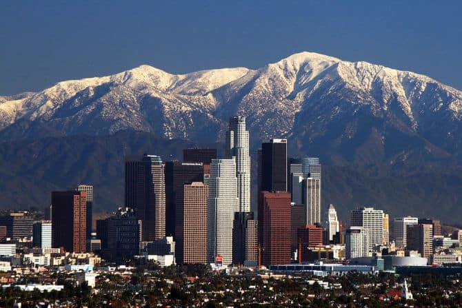 the skyline of Los Angeles